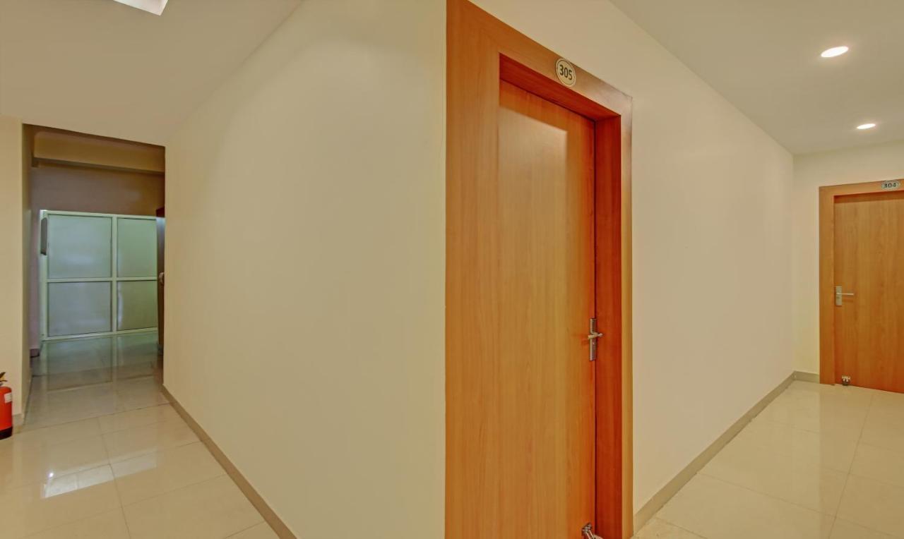 Отель Treebo Tms Residency Нью-Дели Экстерьер фото