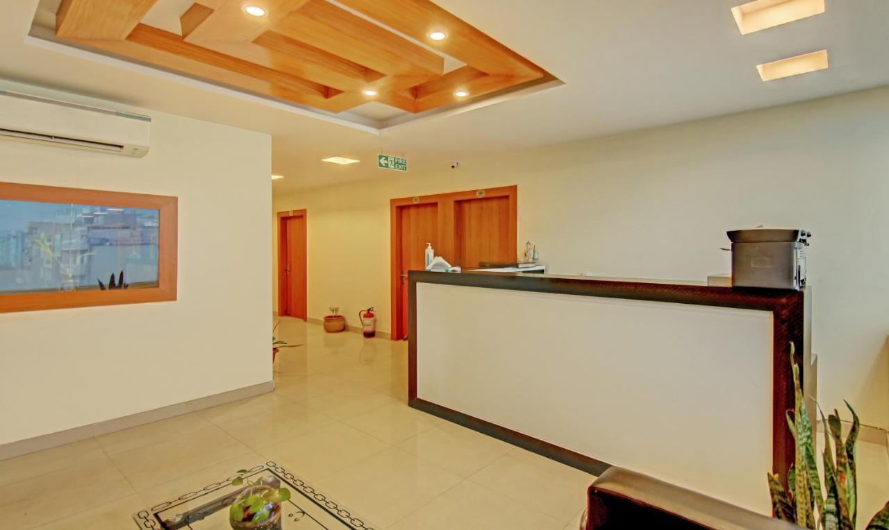 Отель Treebo Tms Residency Нью-Дели Экстерьер фото