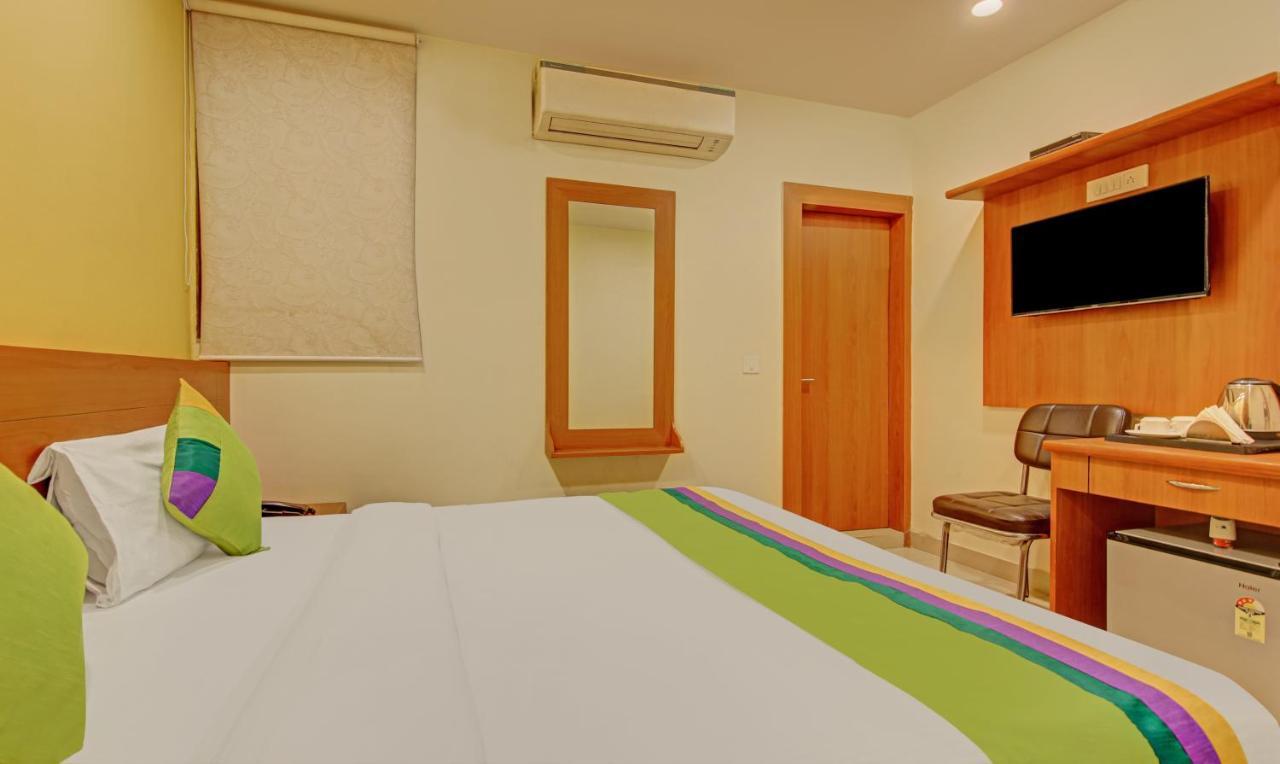 Отель Treebo Tms Residency Нью-Дели Экстерьер фото