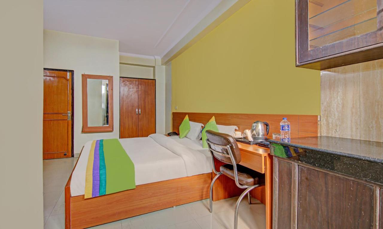 Отель Treebo Tms Residency Нью-Дели Экстерьер фото