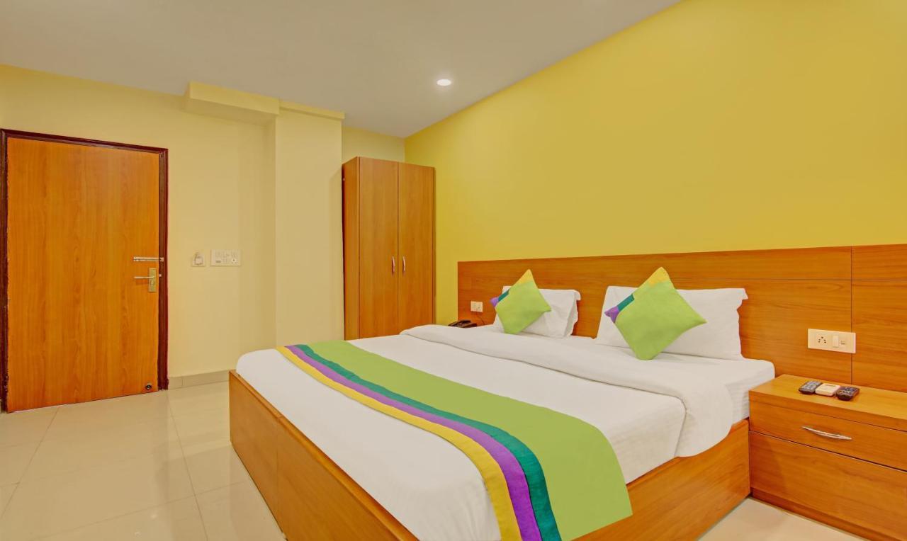 Отель Treebo Tms Residency Нью-Дели Экстерьер фото